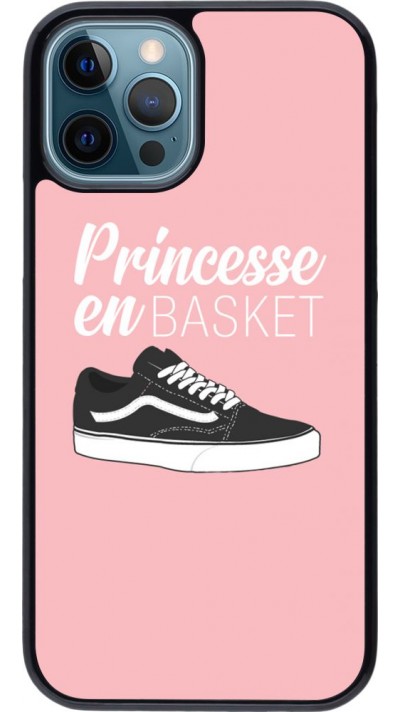 Coque iPhone 12 / 12 Pro - princesse en basket