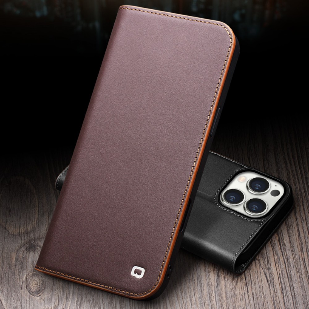 Fourre iPhone 16 Plus - Flip Qialino Matt Wallet cuir véritable - Brun