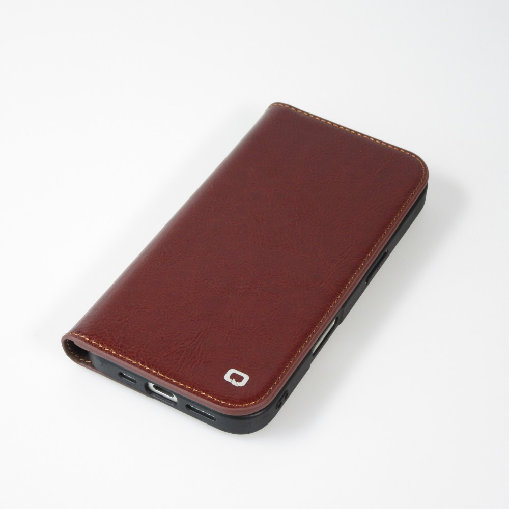 Fourre iPhone 16 Plus - Flip Qialino Classic Wallet cuir véritable - Brun